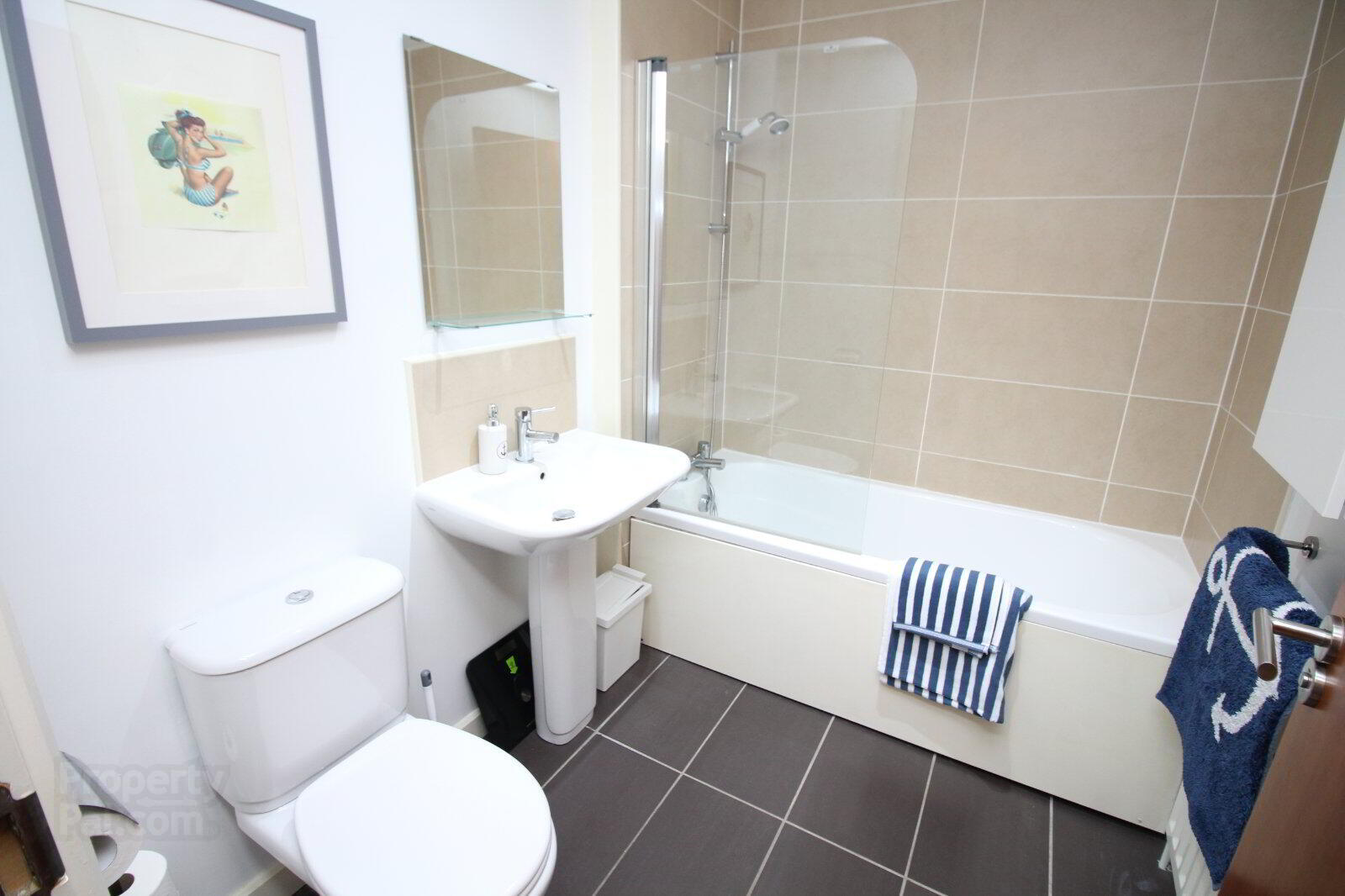 Apartment 1 Fishermans Mews 30 Larne Road 10 of 17