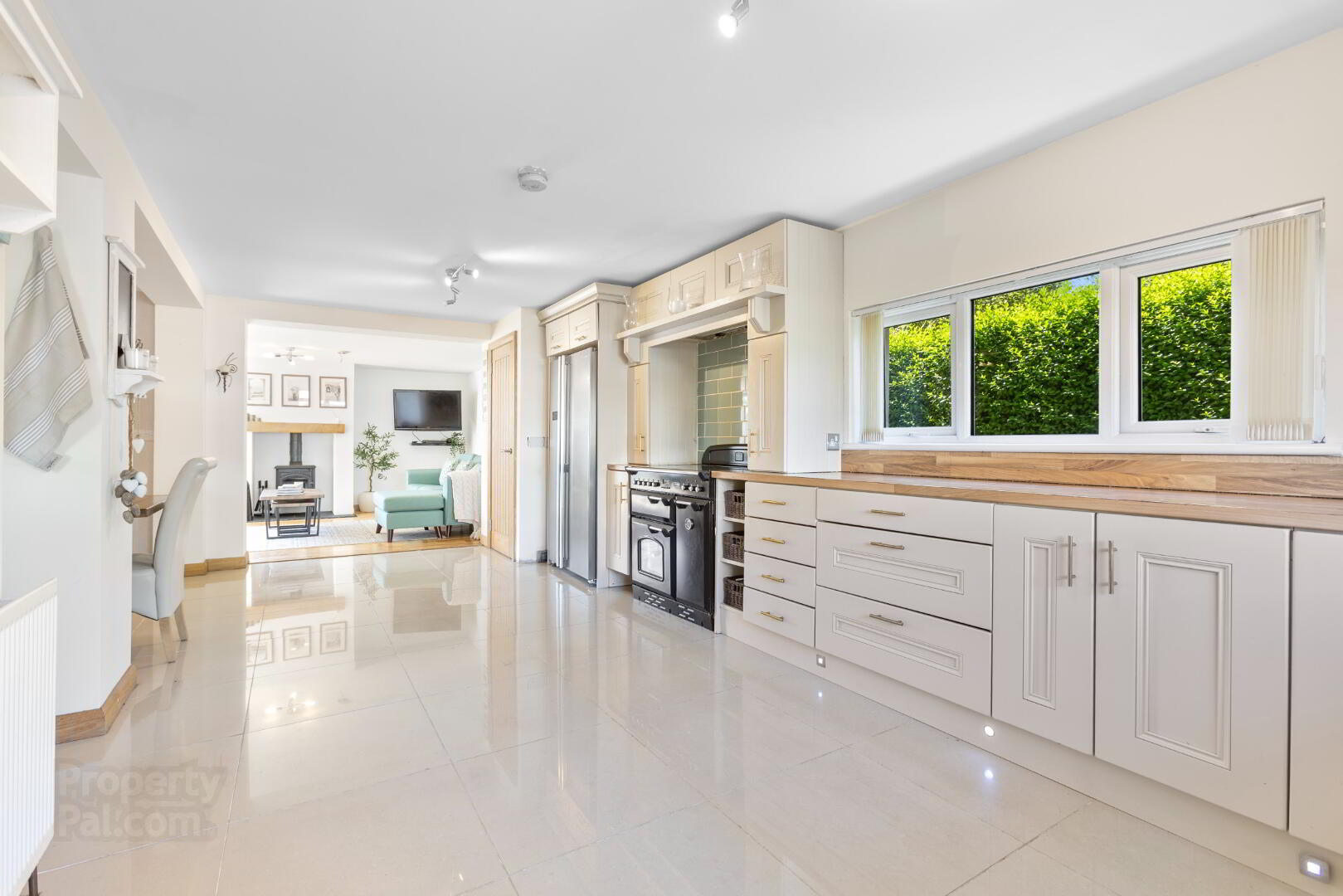 49 Sunningdale Park 11 of 34