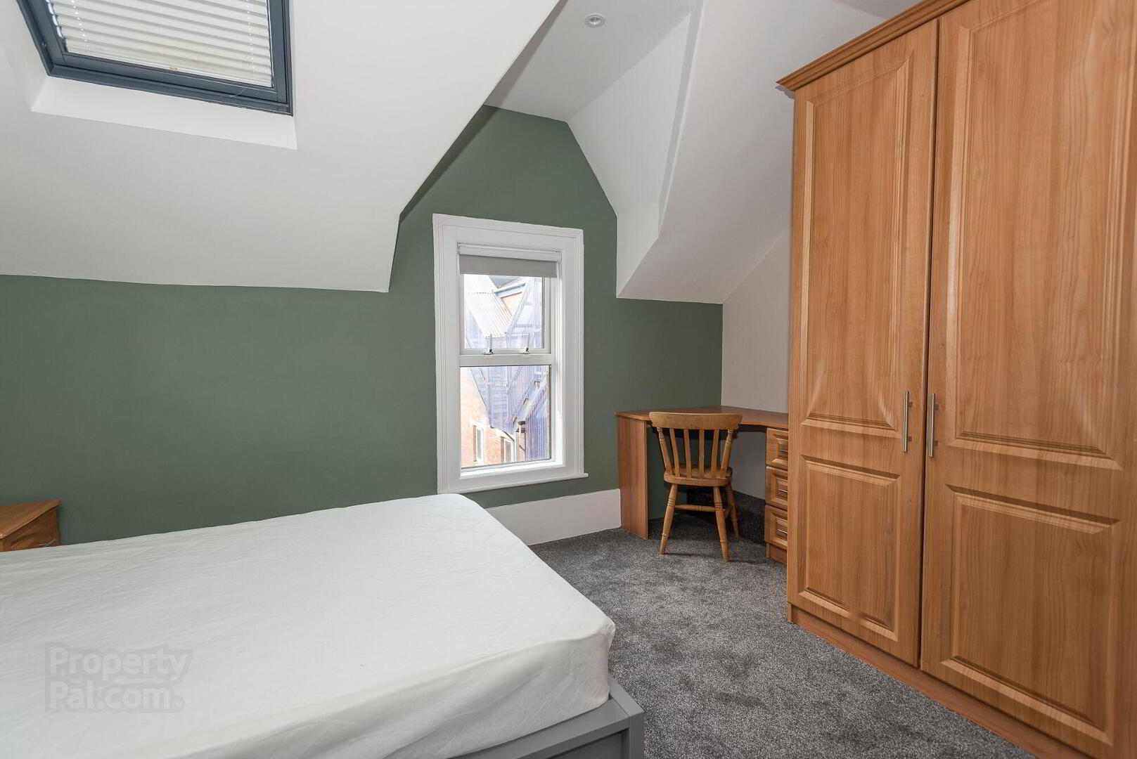 Apt 8, 85 Eglantine Avenue 5 of 8