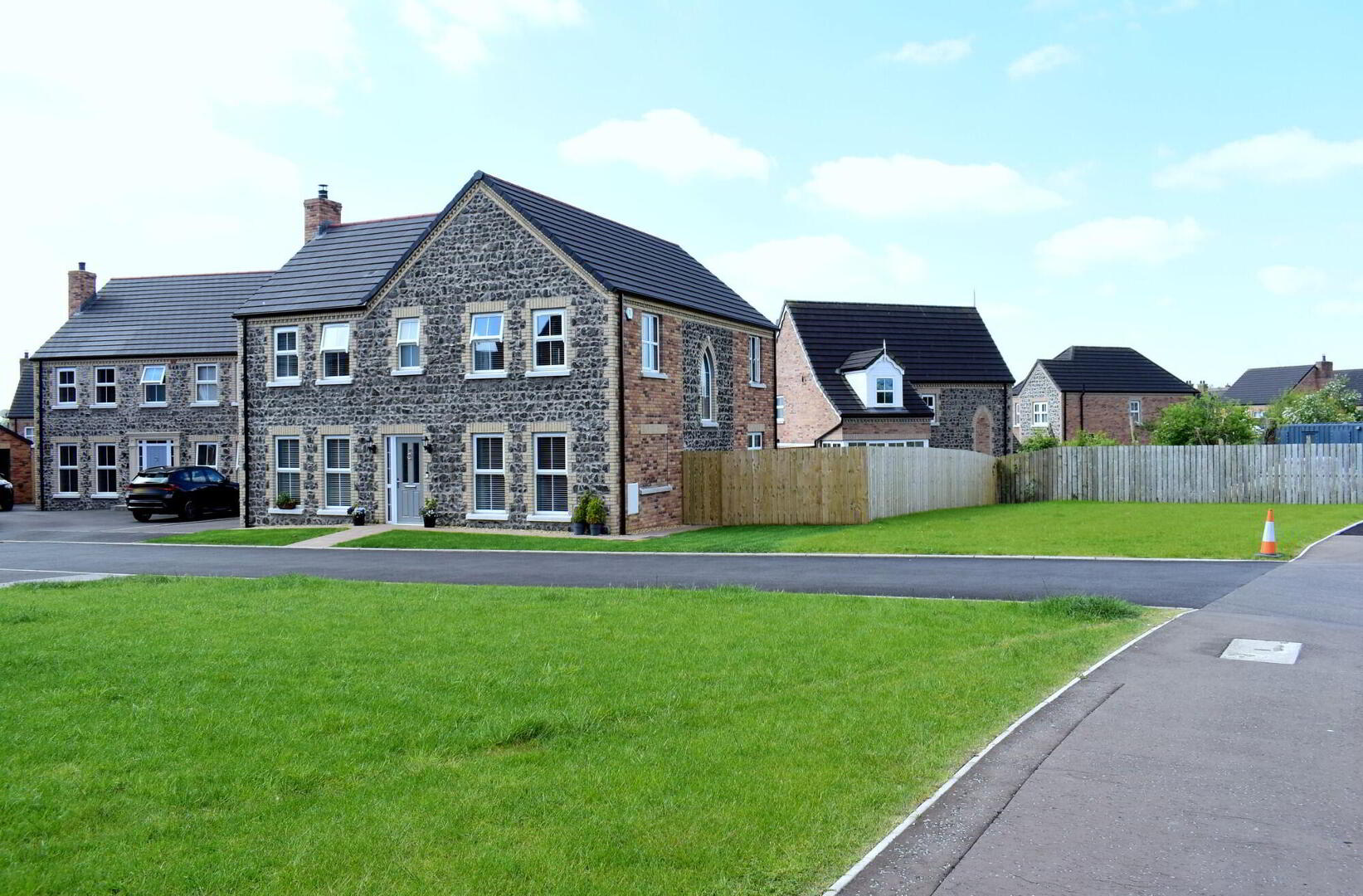 property description image