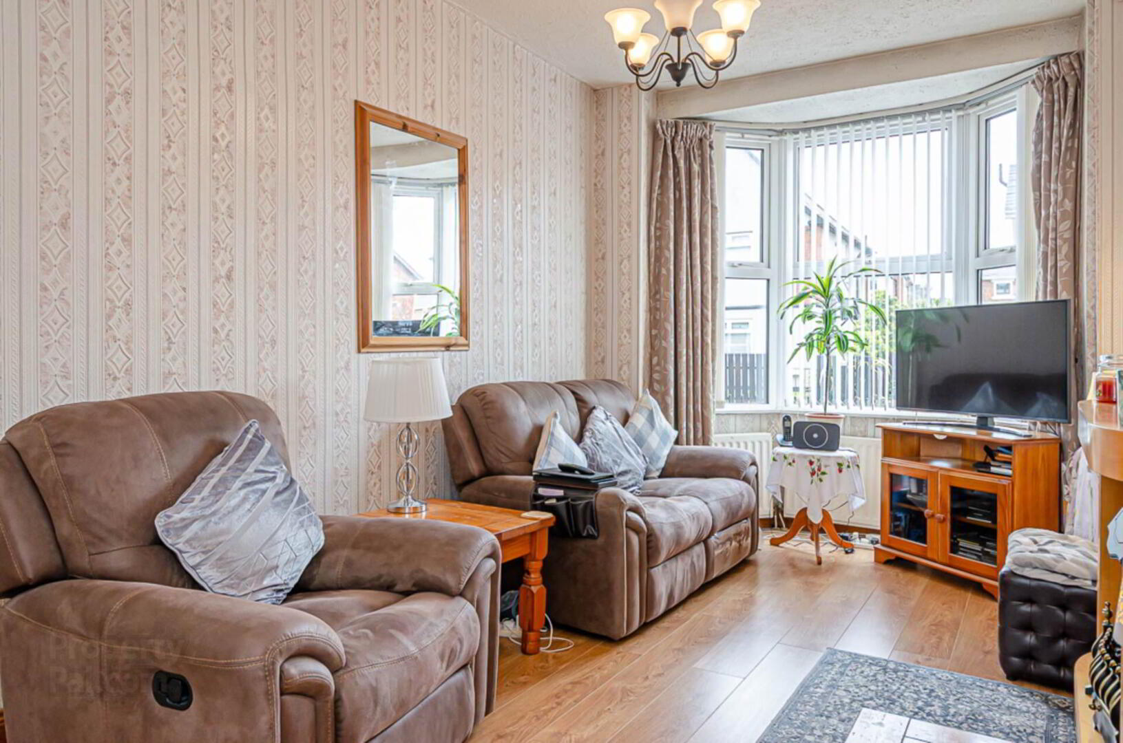 163 Rosebery Road 6 of 24