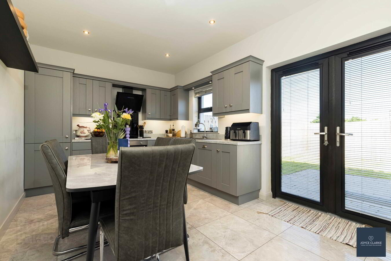 4 Broomhill Manor 13 of 48