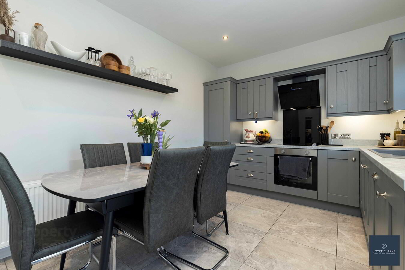 4 Broomhill Manor 14 of 48