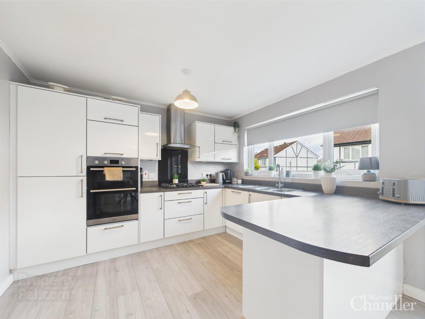 14 Winchester Avenue 4 of 12