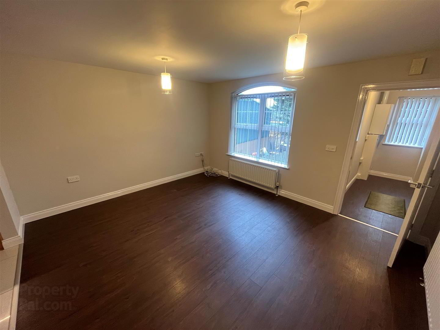property description image