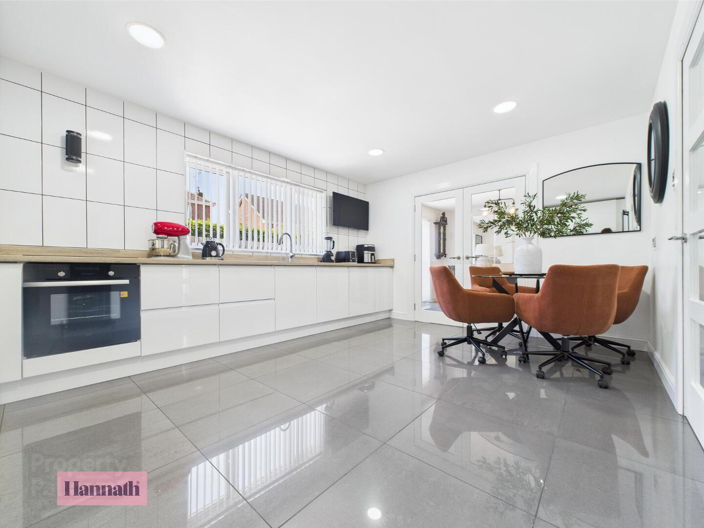 11 Selshion Manor 14 of 48