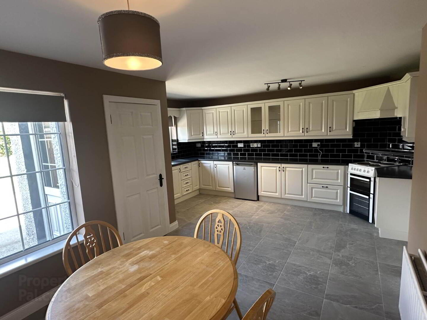 6 Crawford Square 12 of 23