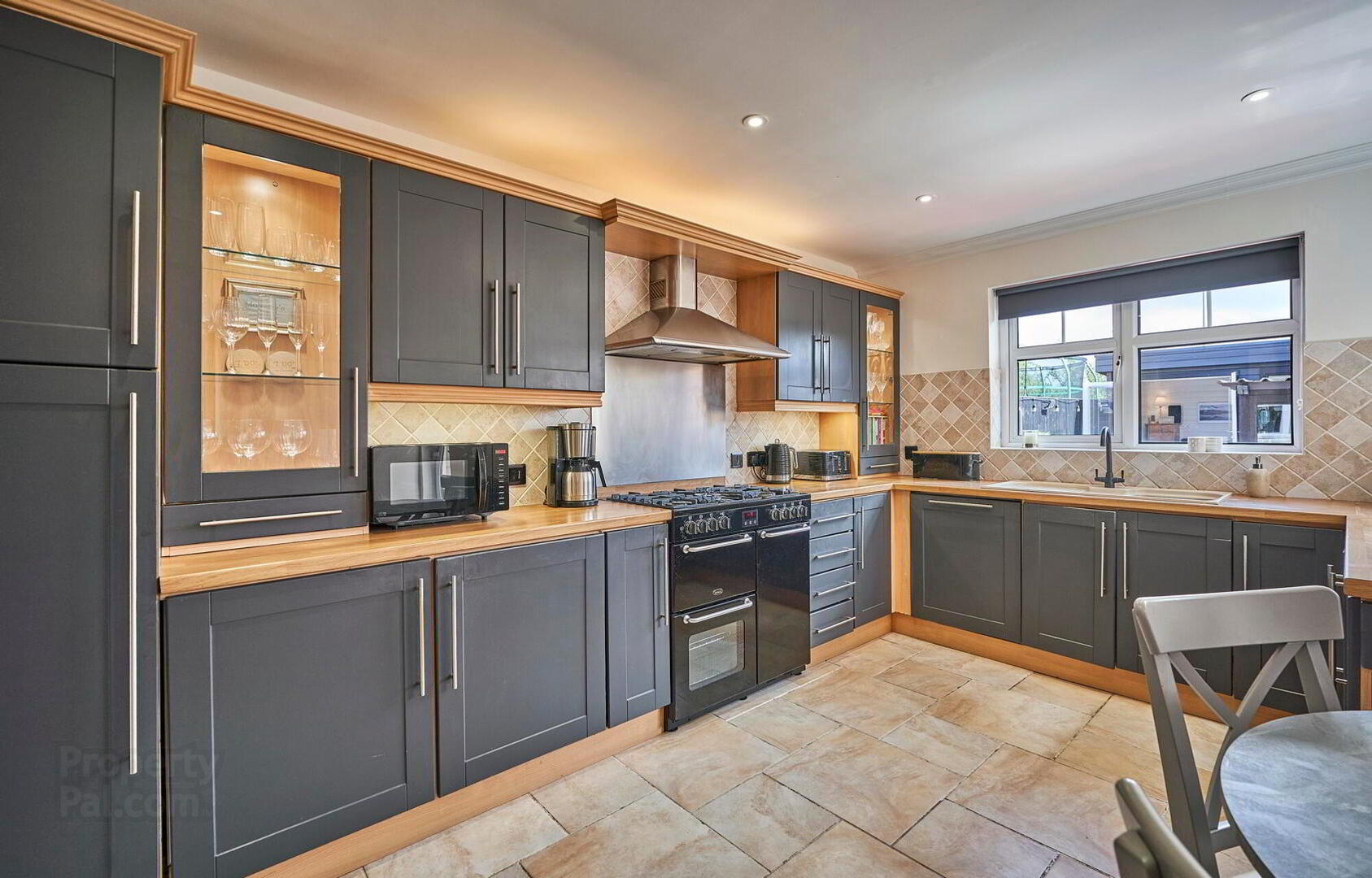 21 Viceroys Wood 10 of 27