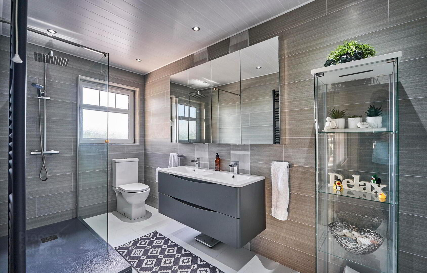 21 Viceroys Wood 15 of 27