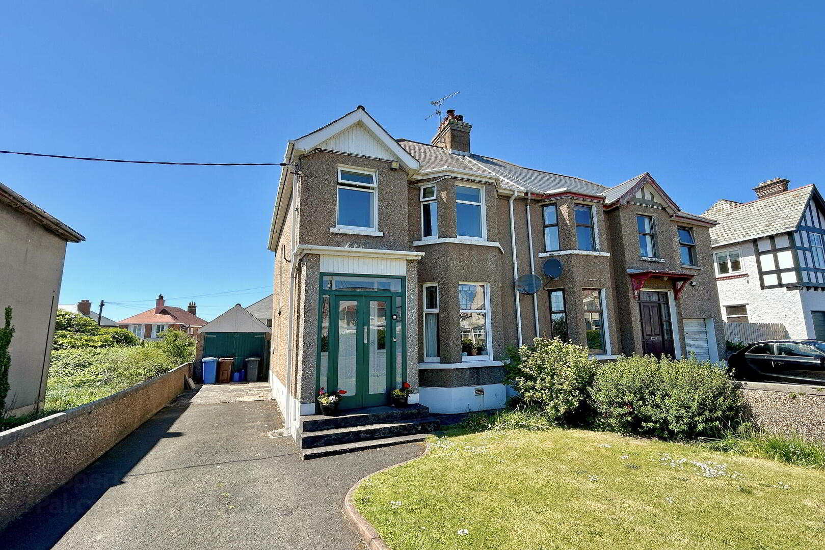 6 Hopefield Avenue 1 of 16