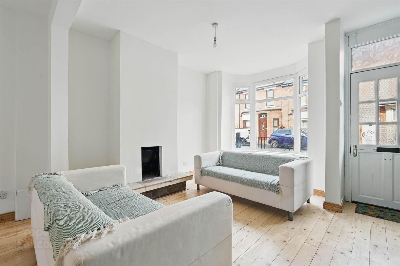 8 Derlett Street 5 of 15
