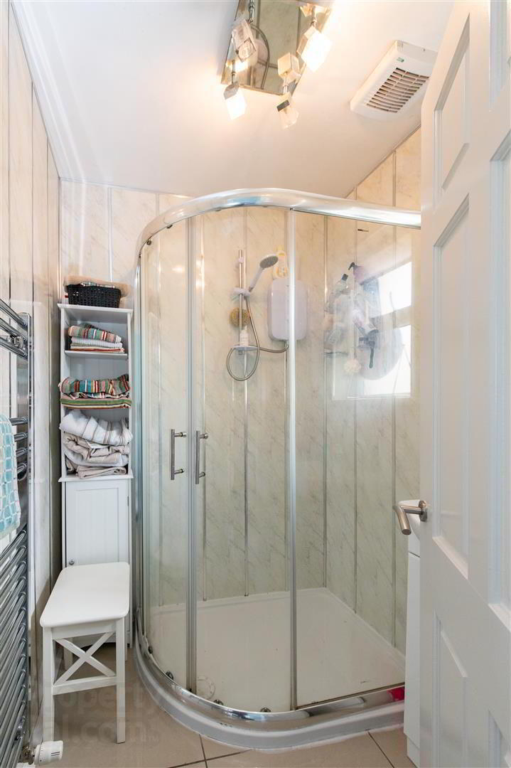 30 Lindisfarne Road 7 of 26