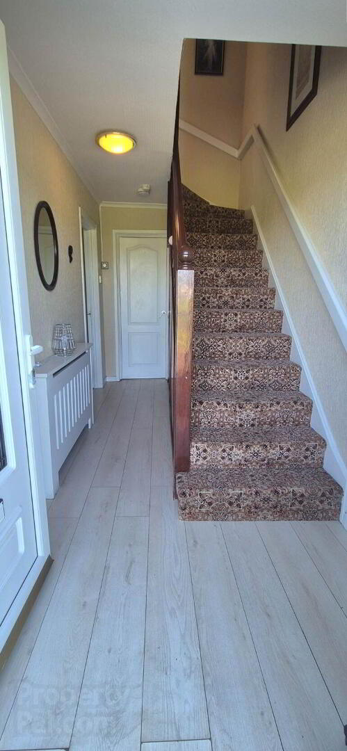 19 Baldrick Crescent 5 of 41