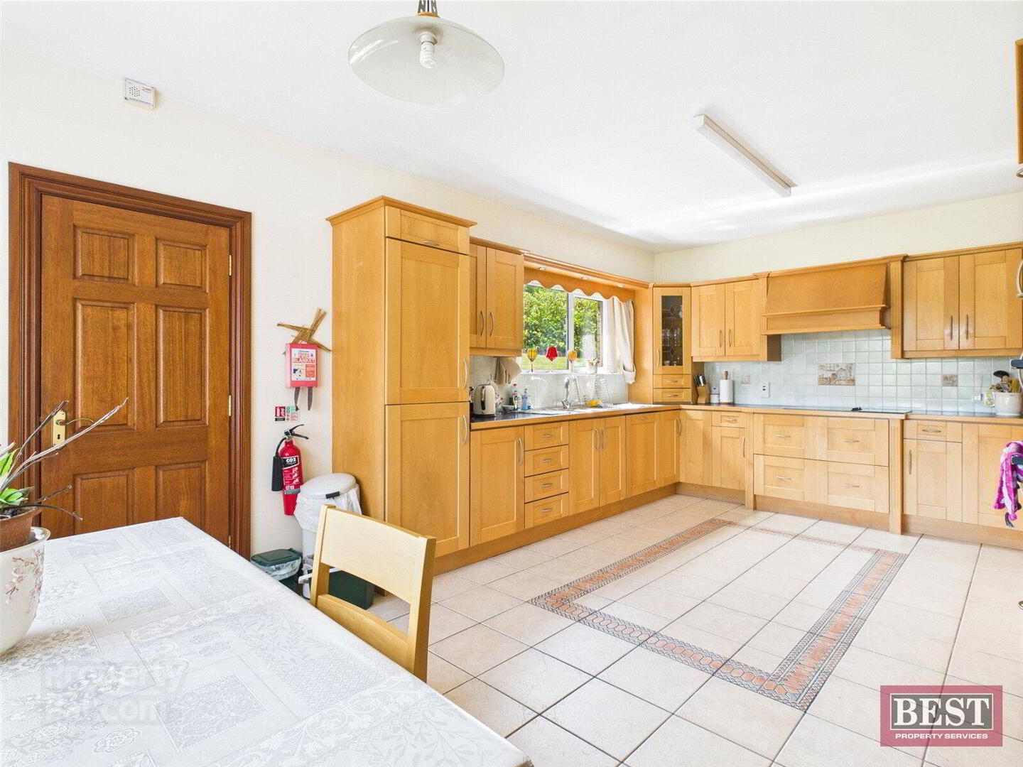 15 Martins Lane 6 of 24
