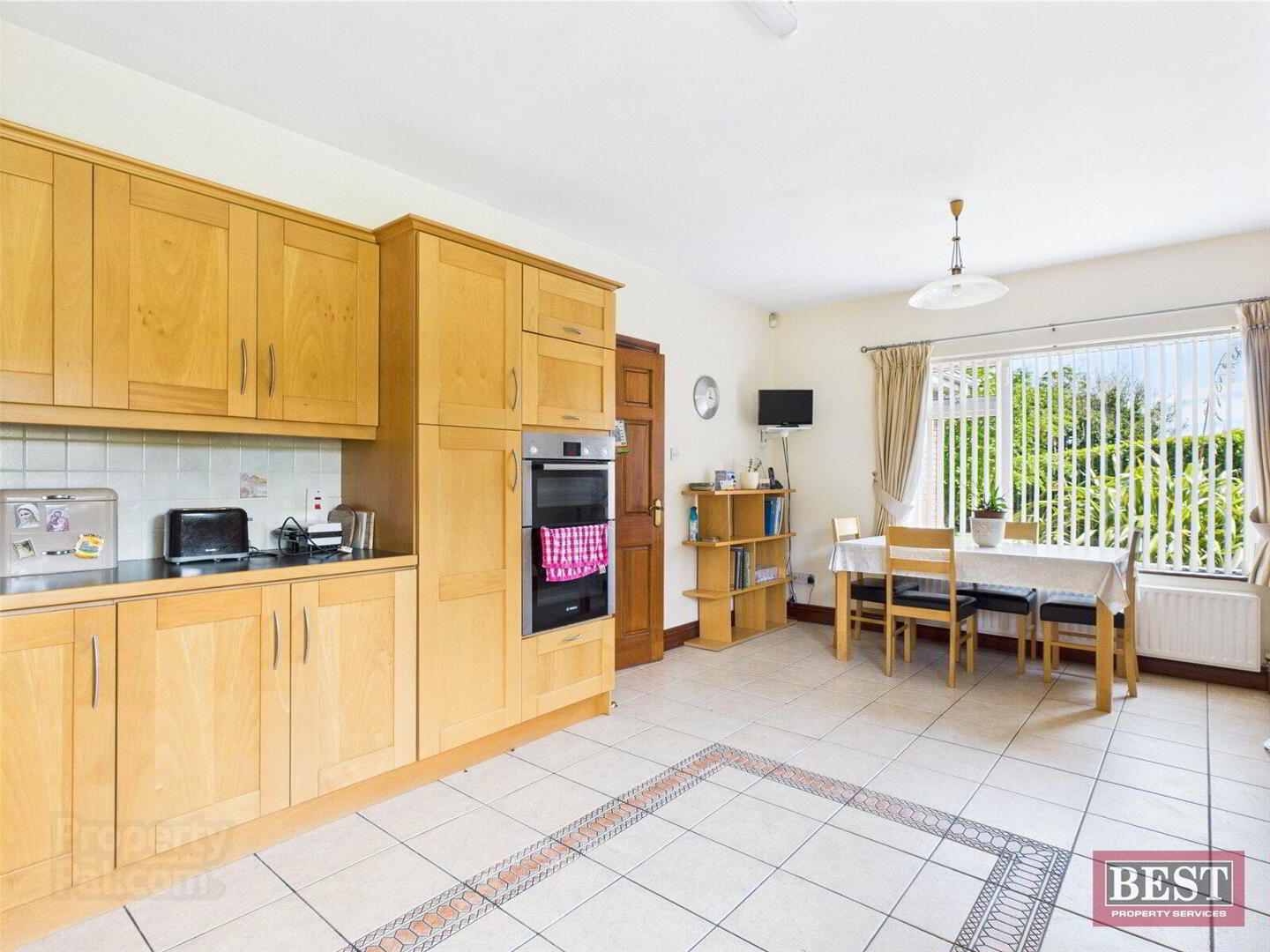 15 Martins Lane 7 of 24