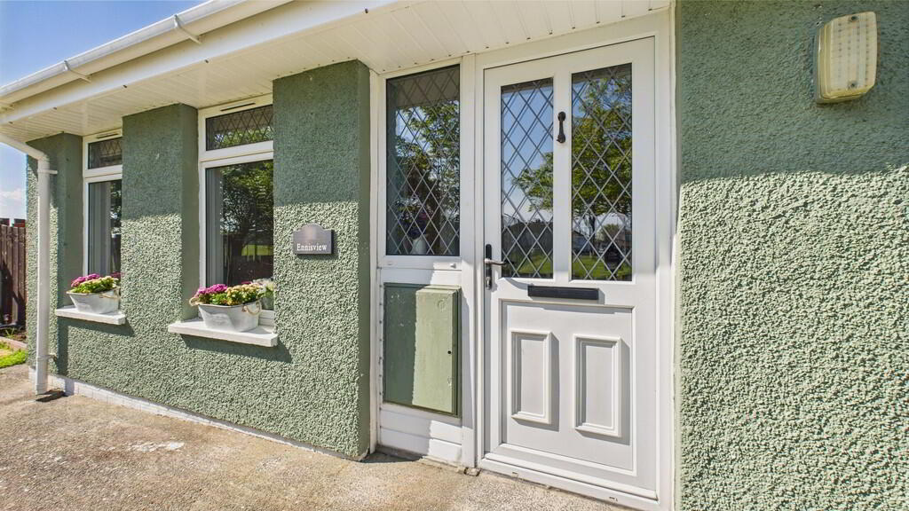 11 Westlea Drive 2 of 14
