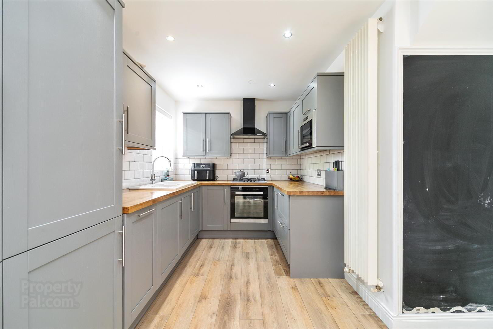 1a Knockmount Gardens 12 of 33