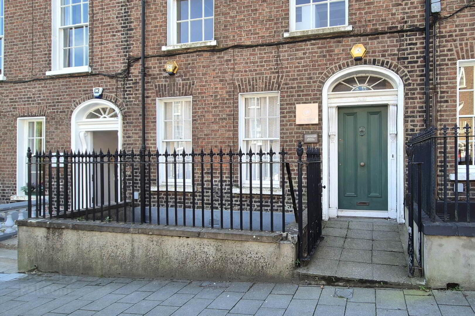 property description image