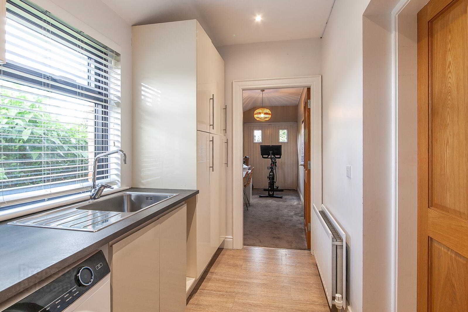 175 Sandown Road 29 of 54