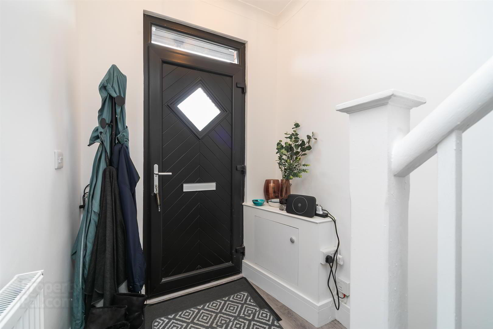 83 Ravenscroft Avenue 3 of 26