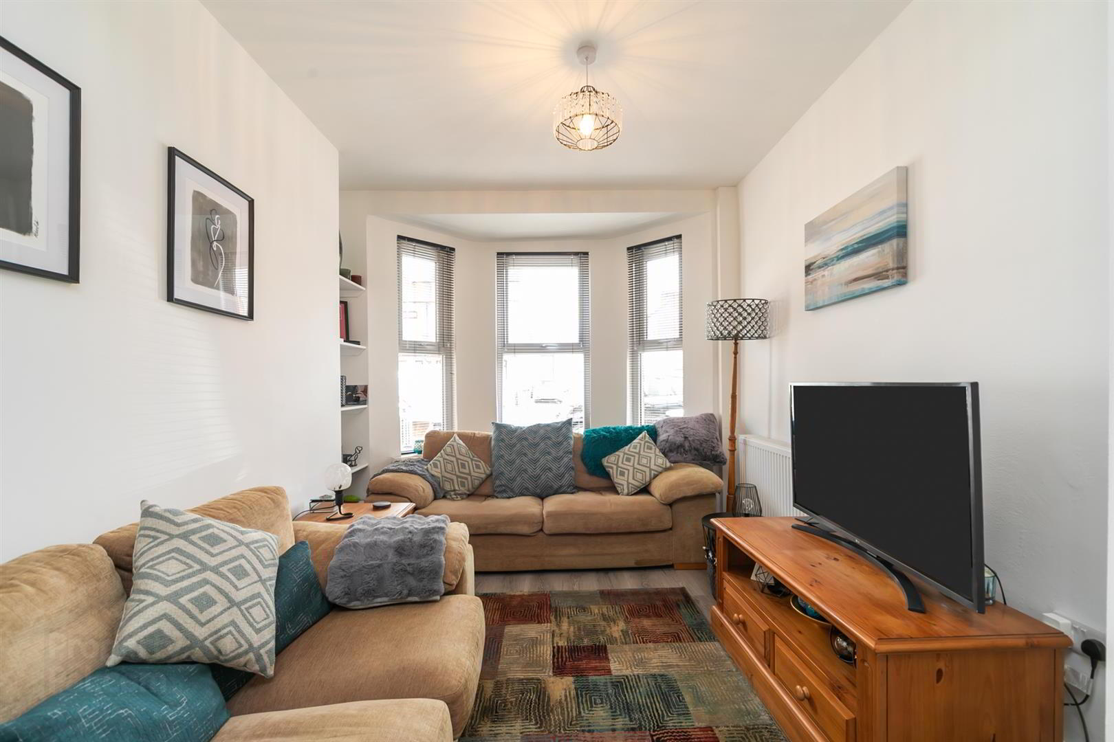 83 Ravenscroft Avenue 5 of 26