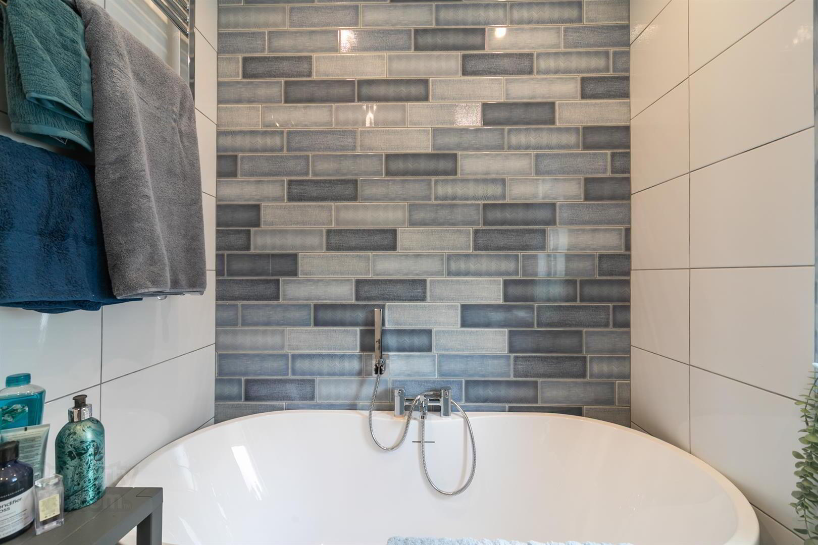 83 Ravenscroft Avenue 20 of 26