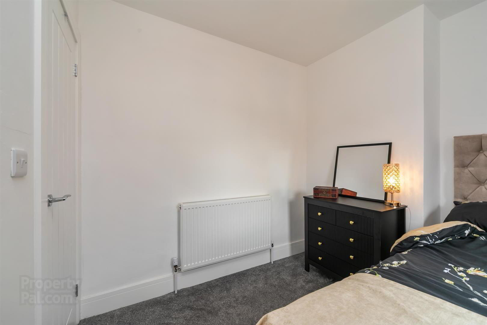 83 Ravenscroft Avenue 18 of 26