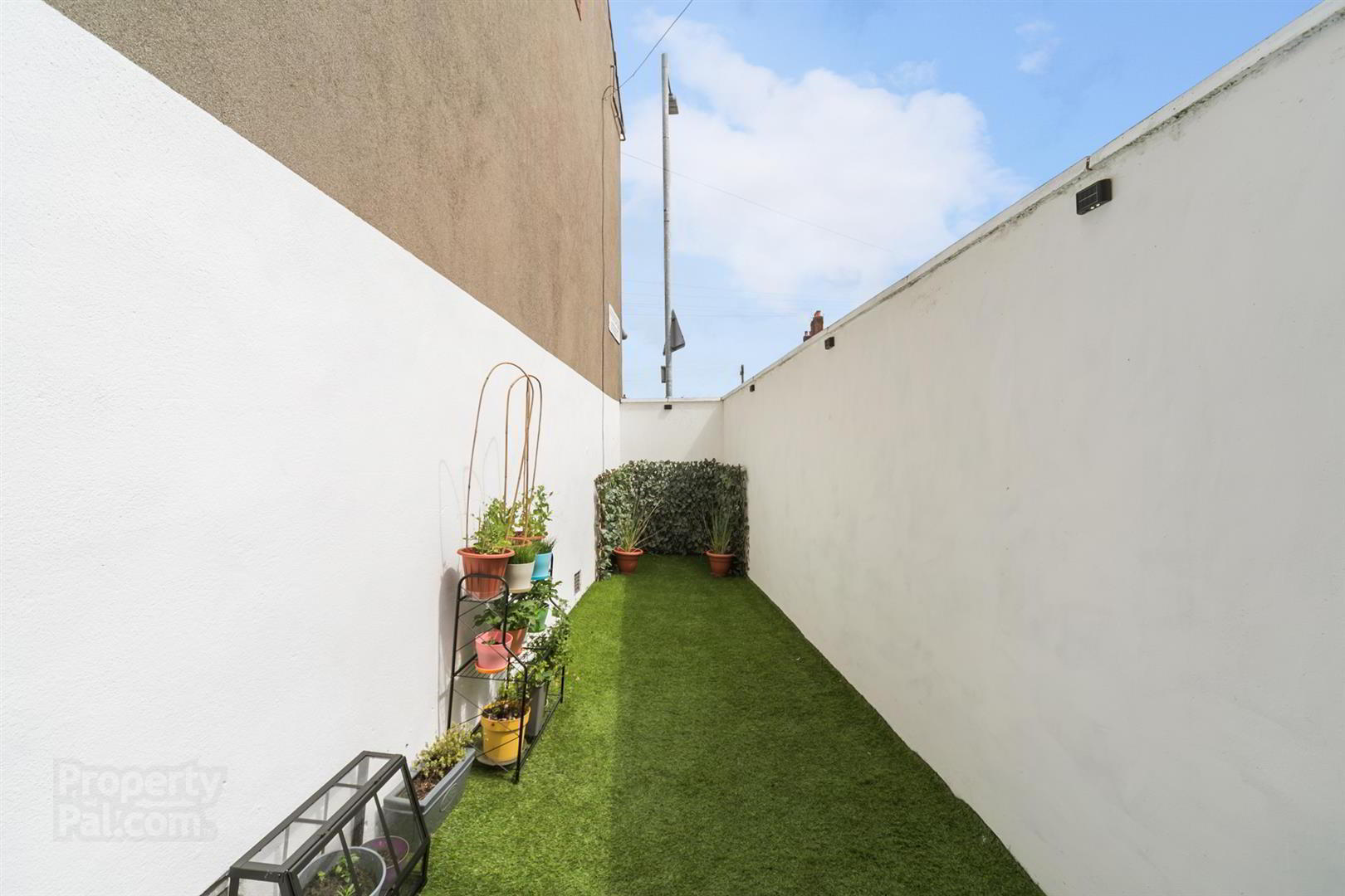 83 Ravenscroft Avenue 25 of 26
