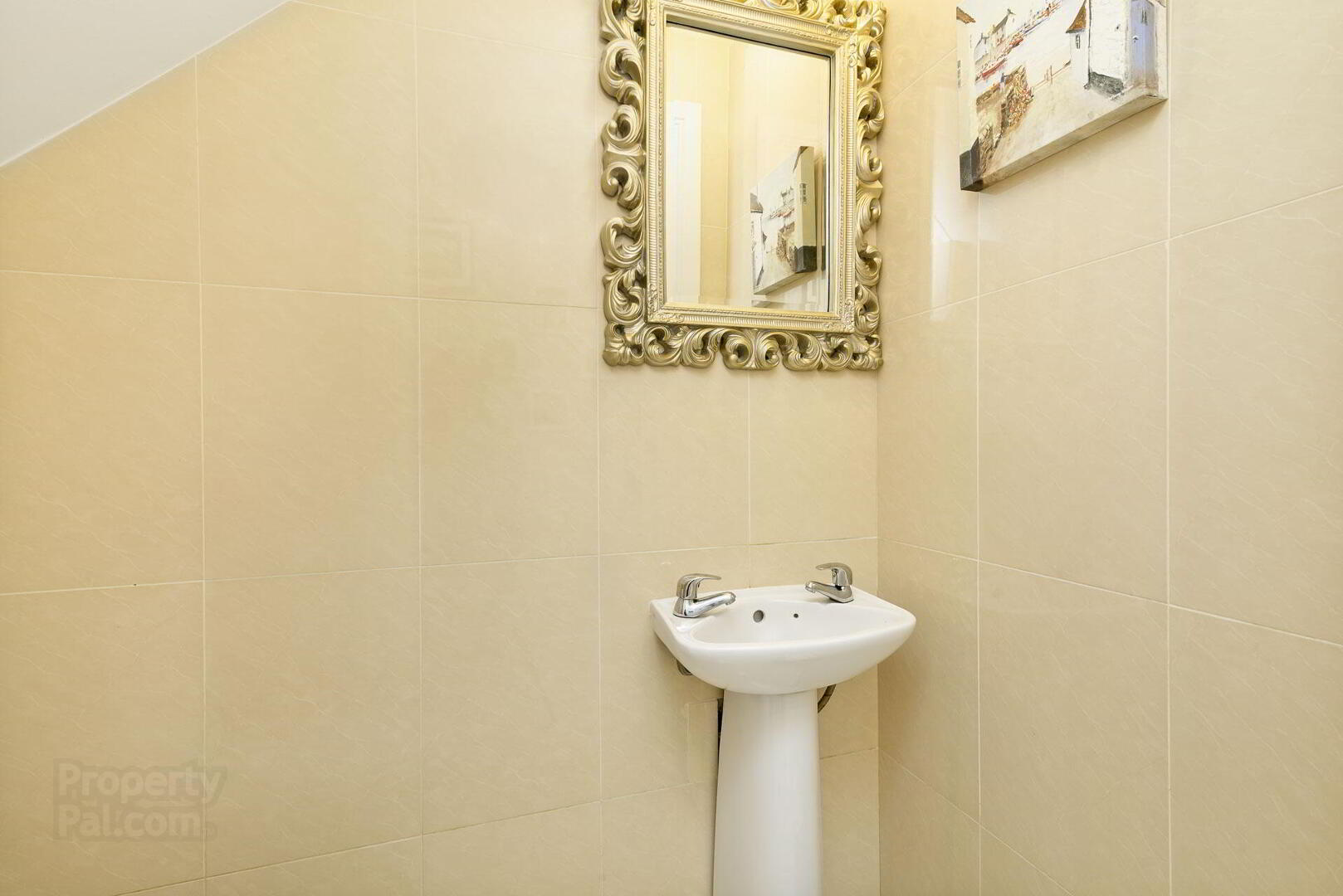 23 Fairgreen Square 12 of 29