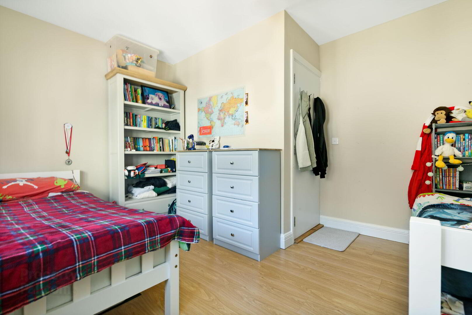 23 Fairgreen Square 16 of 29