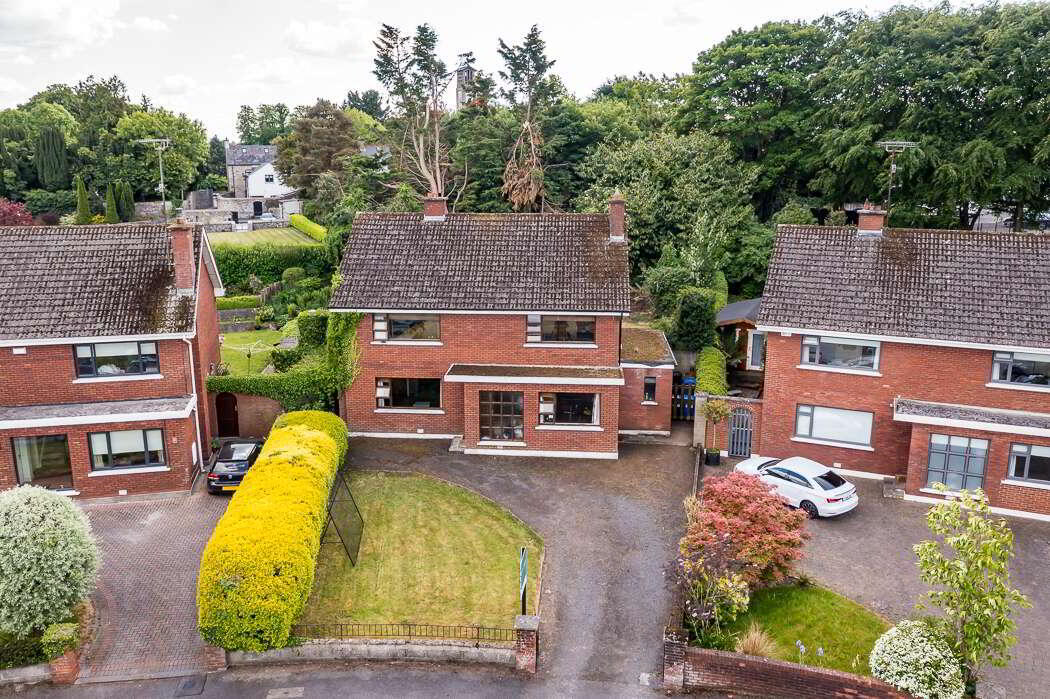 8 Headfort Park 1 of 5