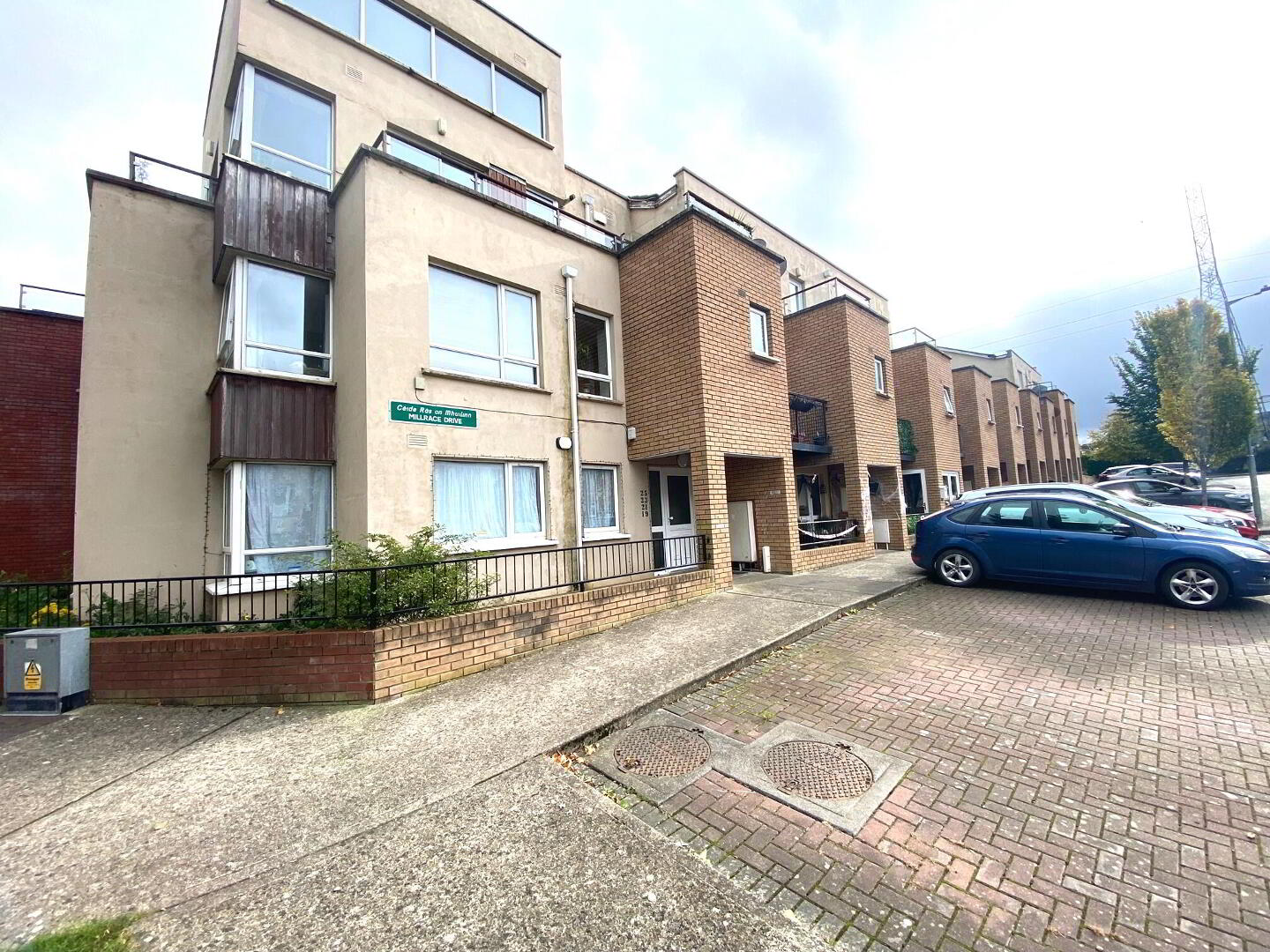 Millrace Drive 1 of 17