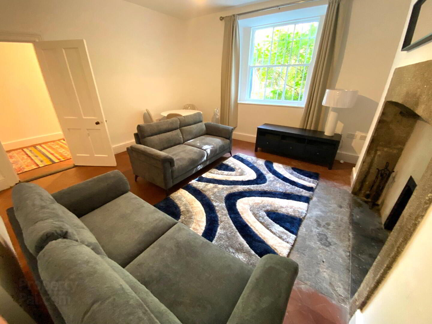 property description image