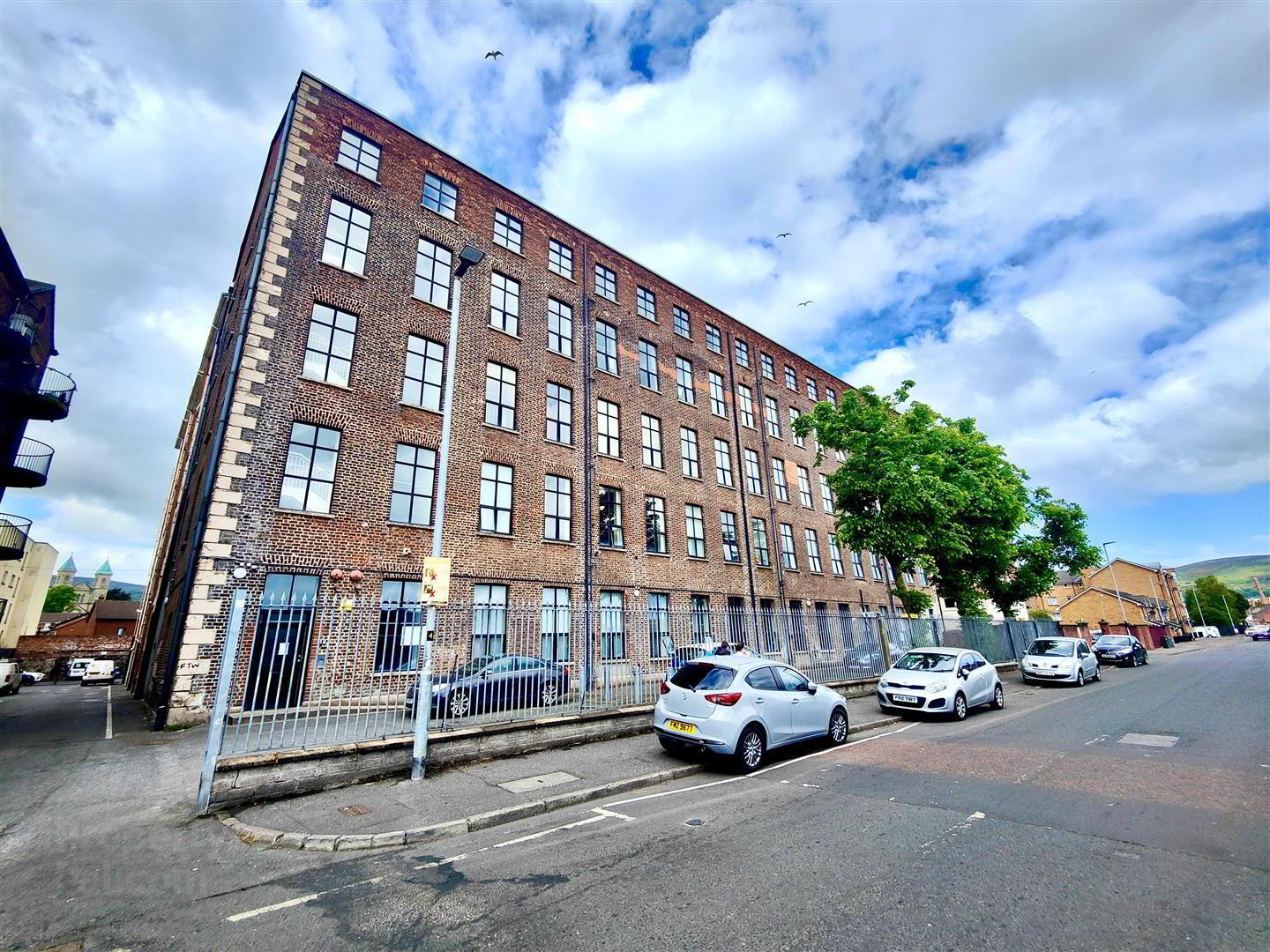 19 Linen Lofts, 22 Flax Street 1 of 14