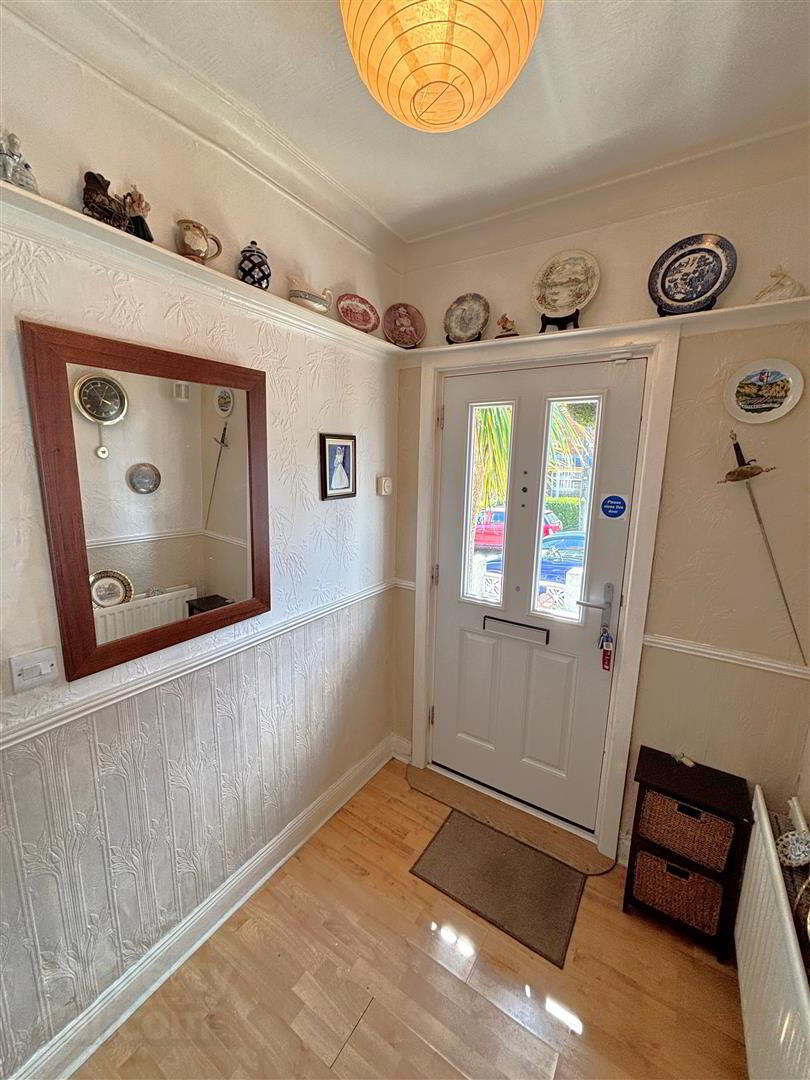 14 Somerton Gardens 6 of 22