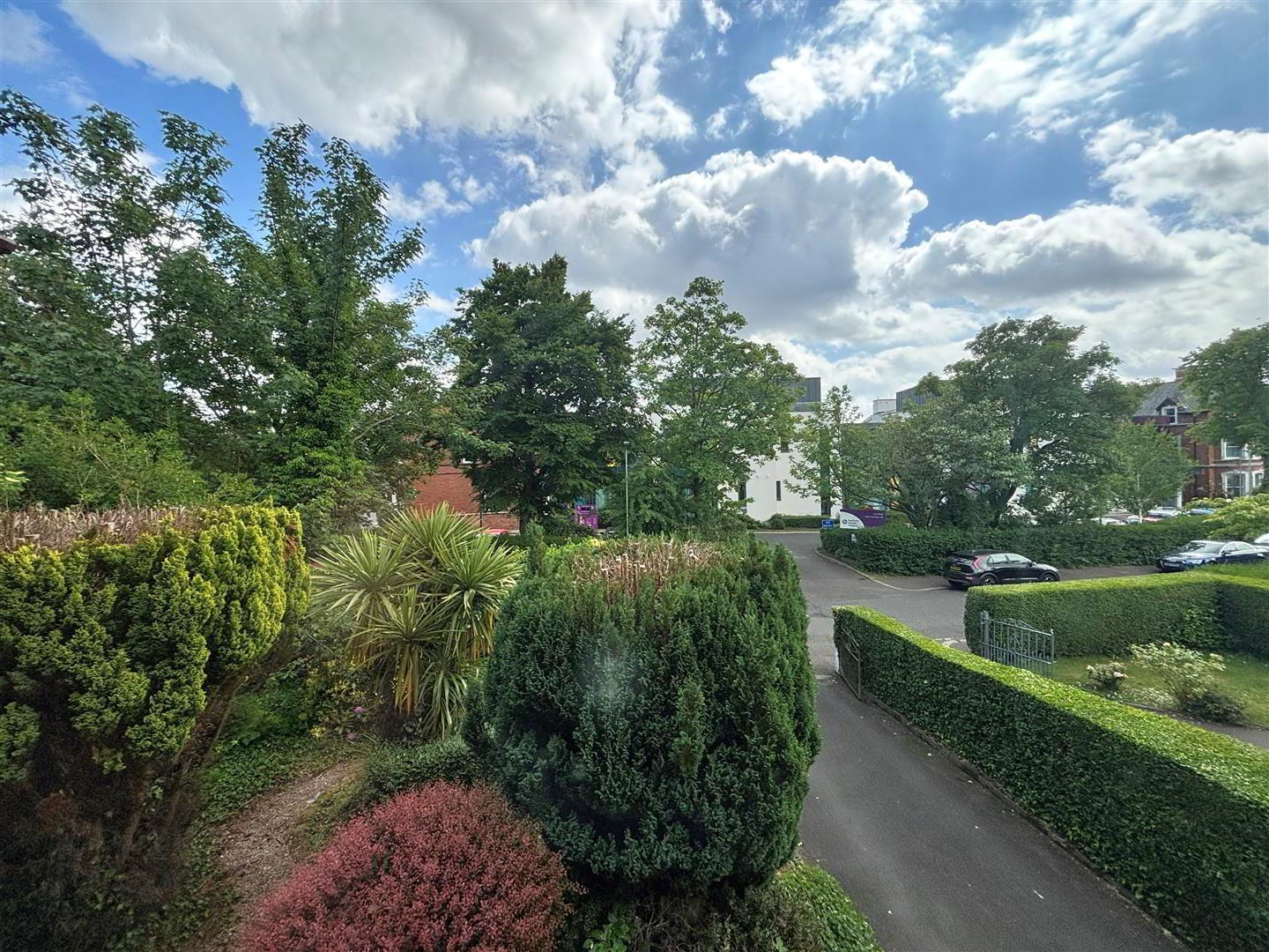 22 Alexandra Gardens 17 of 19