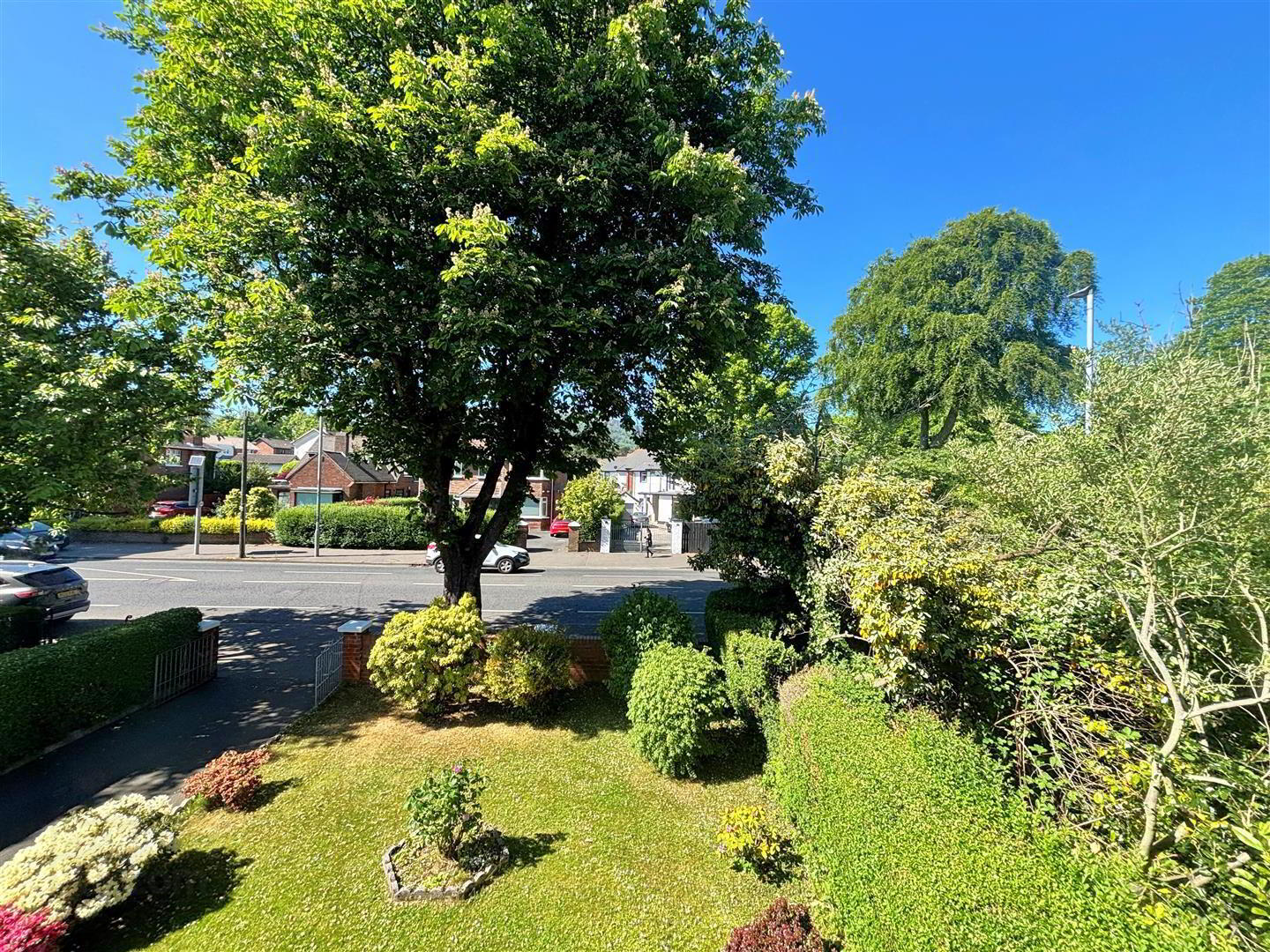 27 Fortwilliam Park 21 of 30
