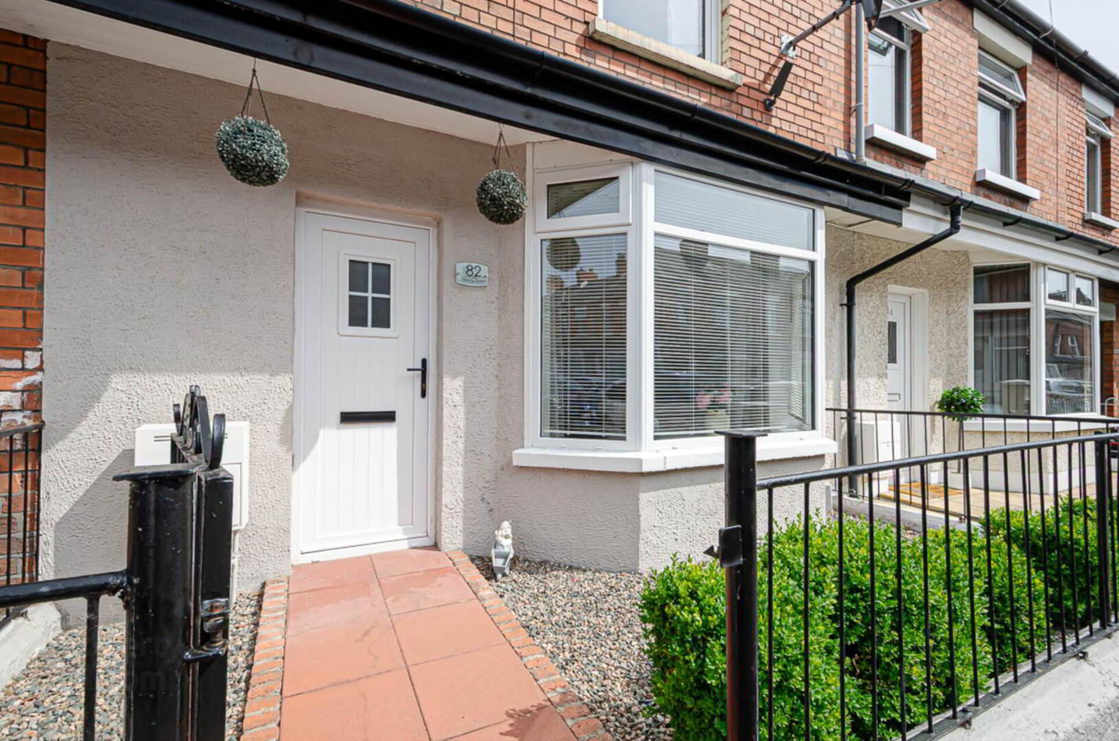 property description image