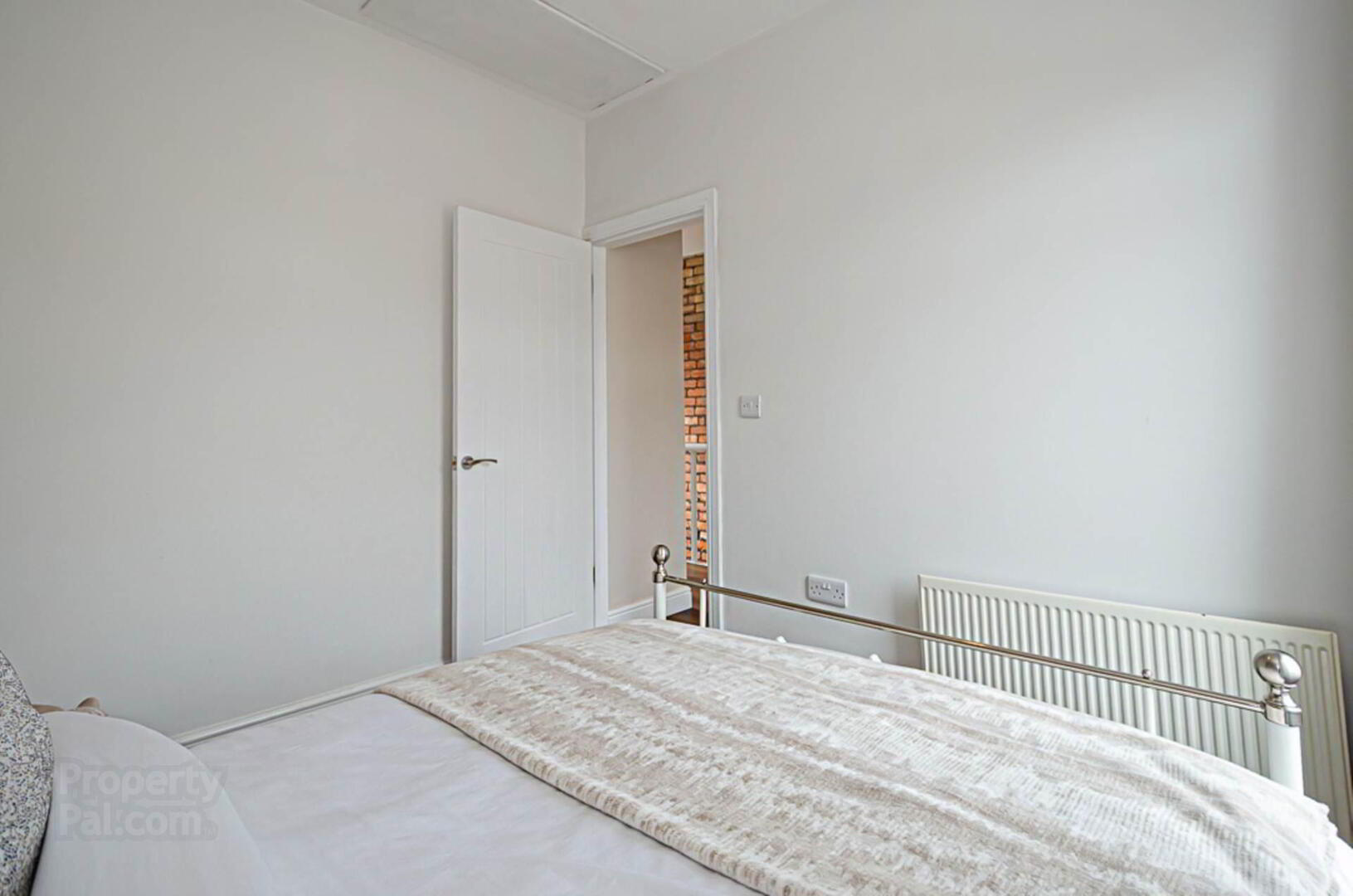 82 Tildarg Street 17 of 24