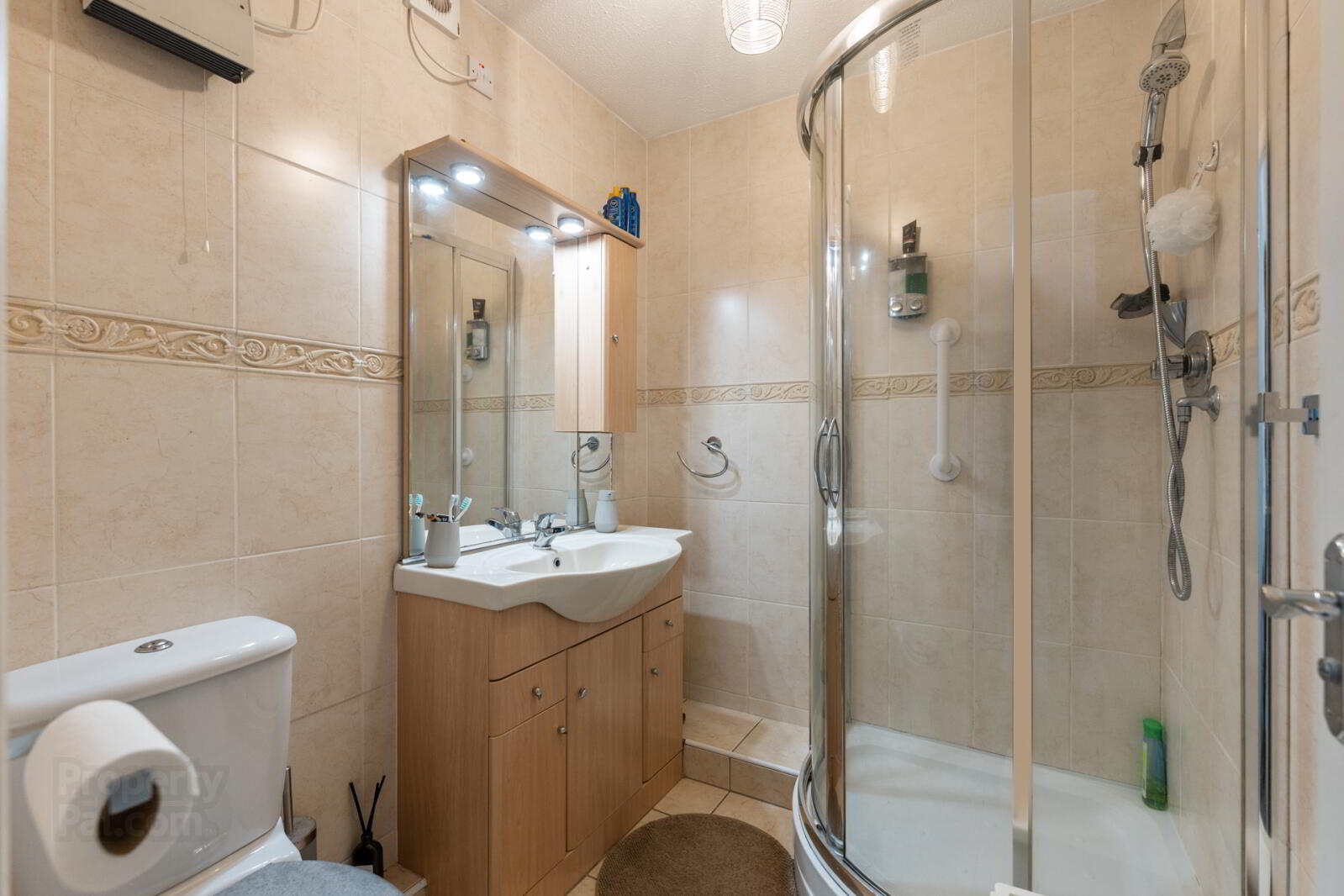 2 St. Helens Court 15 of 16