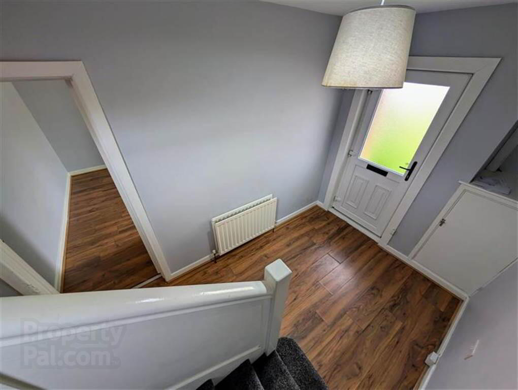 37 Glendale Avenue North 7 of 16