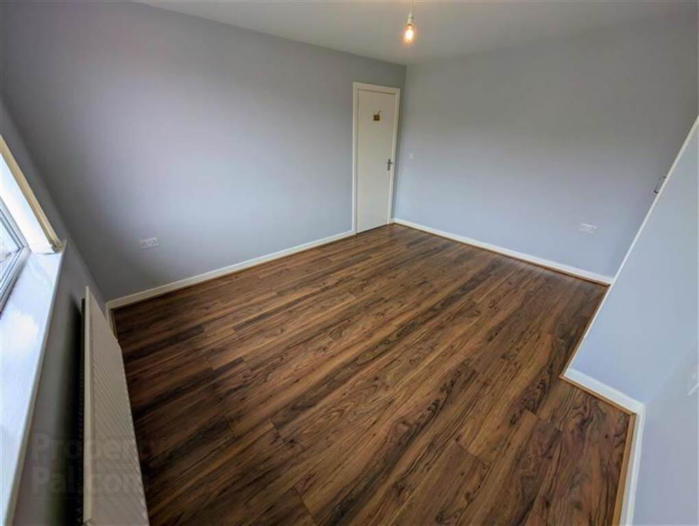 37 Glendale Avenue North 10 of 16