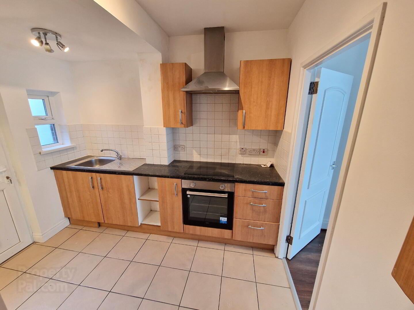 13 Wansbeck Street 6 of 11