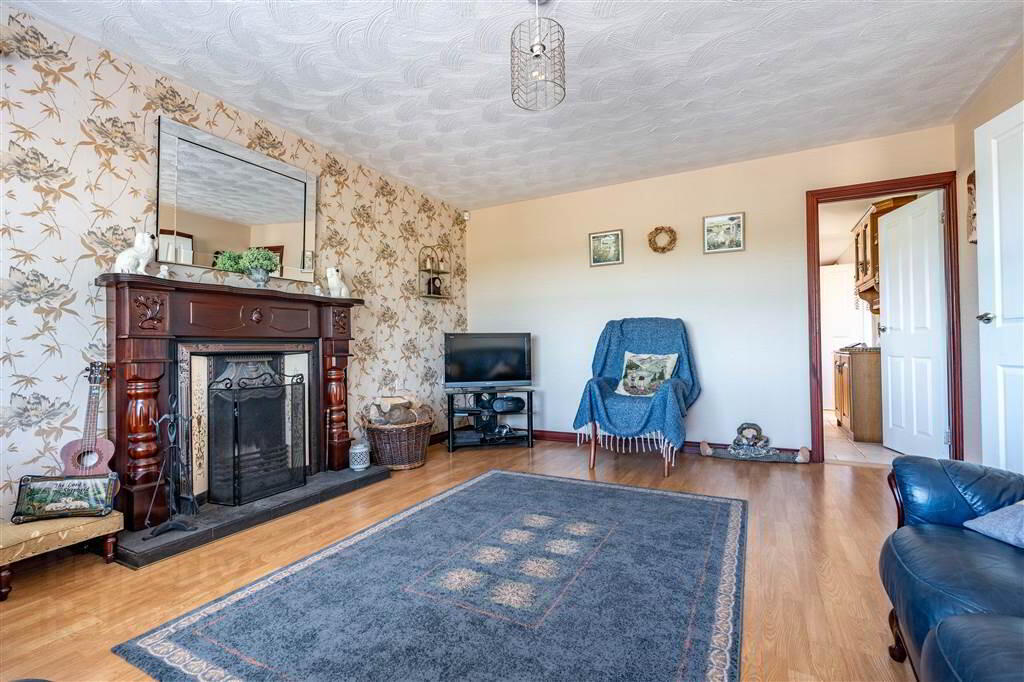 66a Drumcrow Road 8 of 47