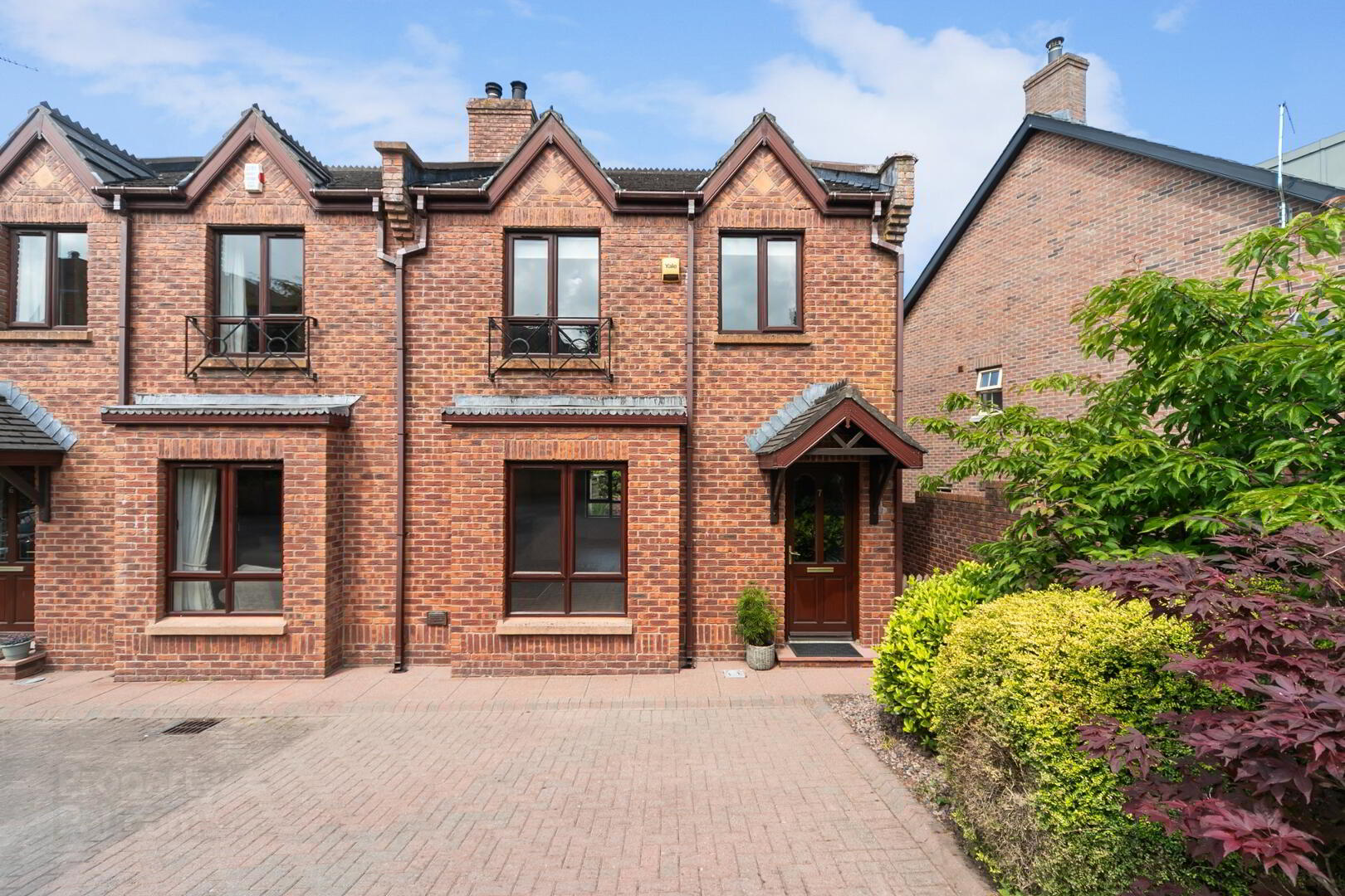 7 Blessington Court 1 of 37