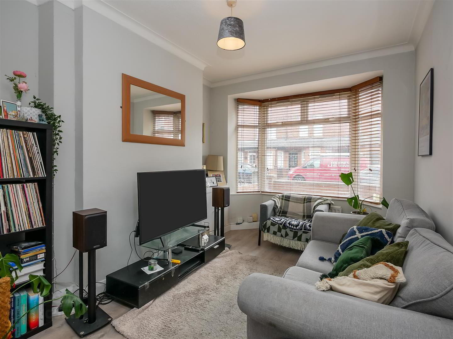 35 Ava Street 7 of 20