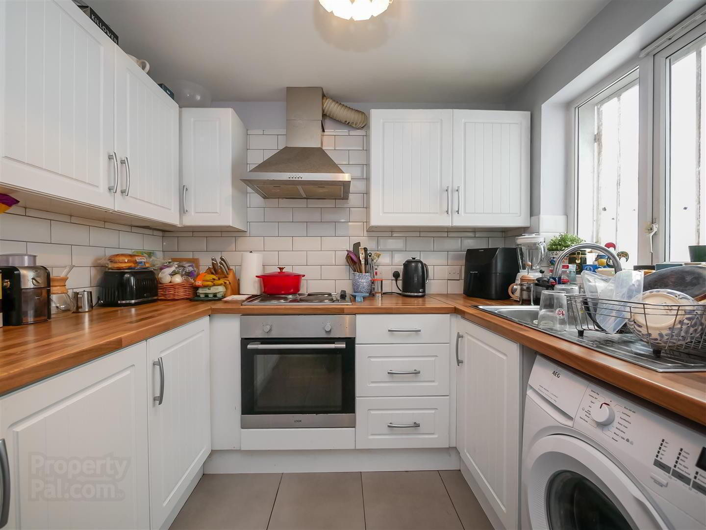 35 Ava Street 13 of 20