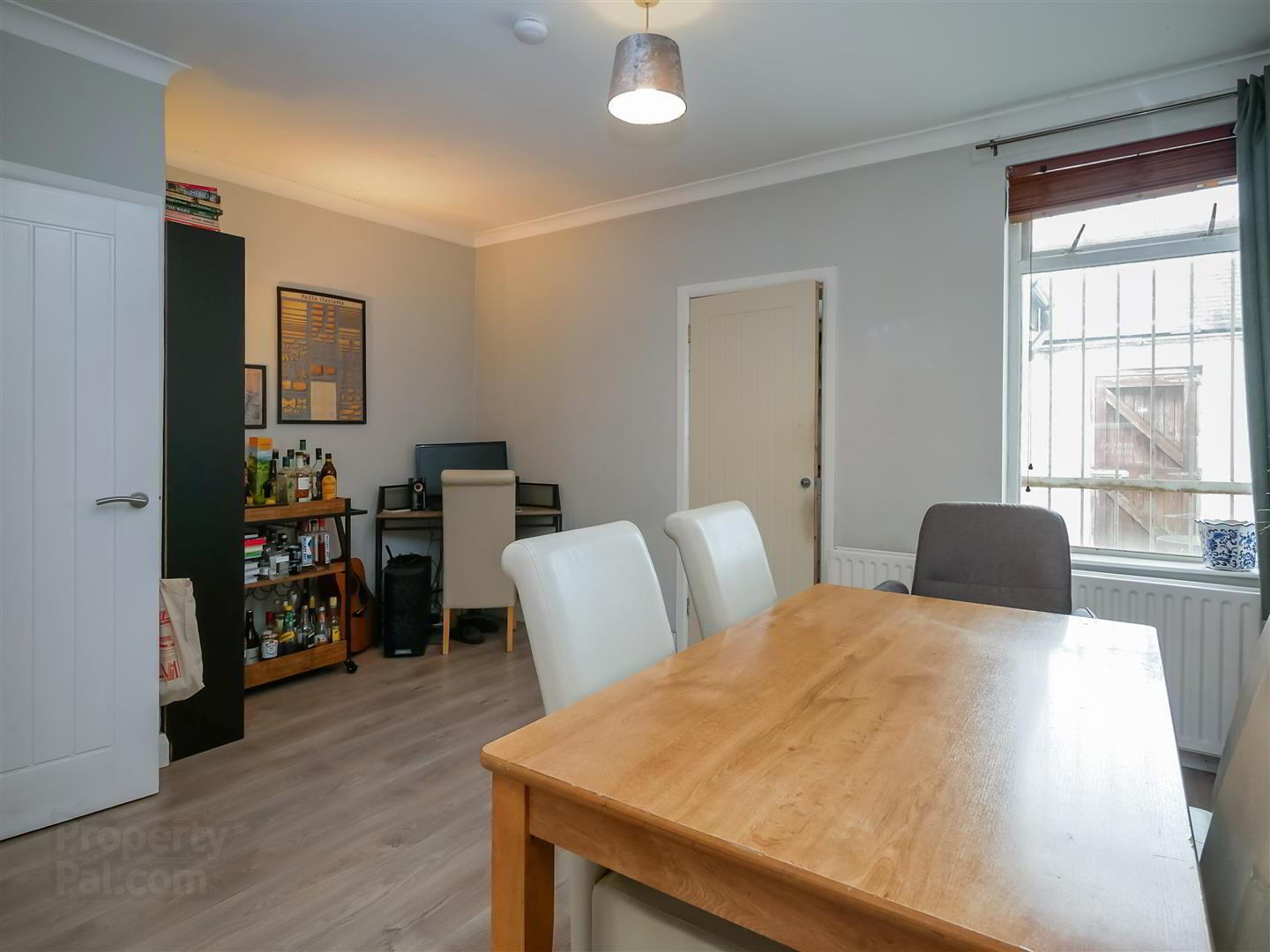 35 Ava Street 9 of 20