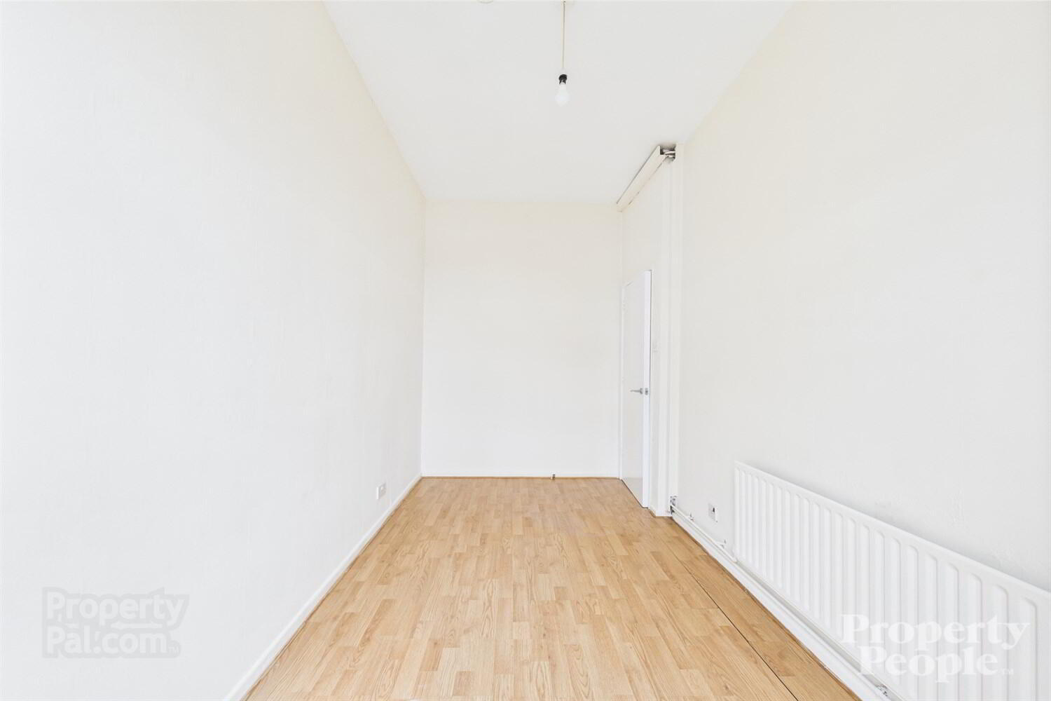 APT 2, 163 Cliftonpark Avenue 12 of 14