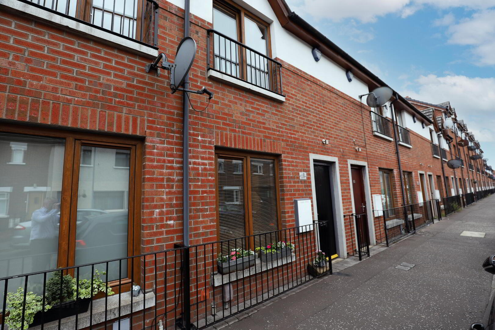 8 Hyndford Street 1 of 13